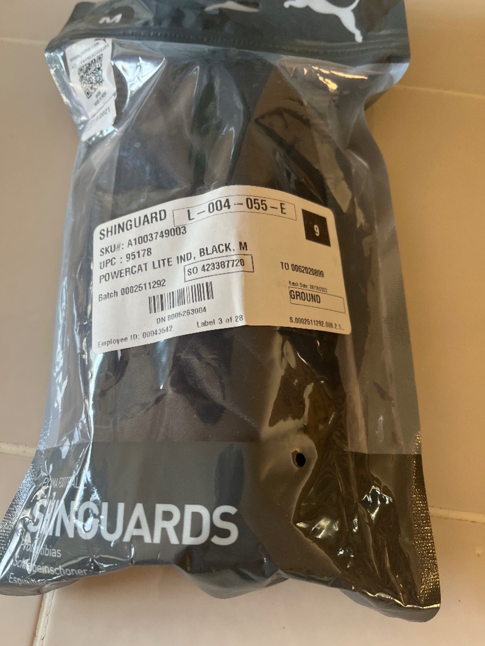 Football / soccer shin guards. New in bag. Medium
